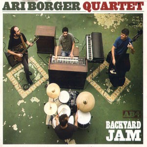 Na Estrada do CD Backyard Jam. Artista(s) Ari Borger.